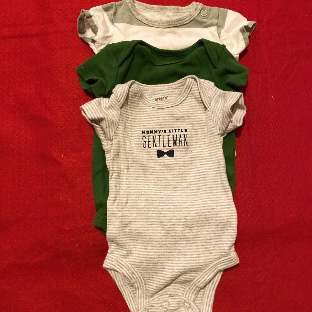 Newborn baby onesies